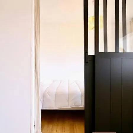 Oasis De Boheme, A Pied Apartment *