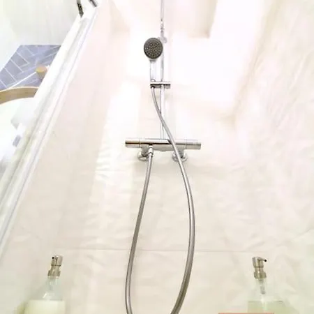 Oasis De Boheme, A Pied Апартаменты Сен-Мандрие-сюр-Мер