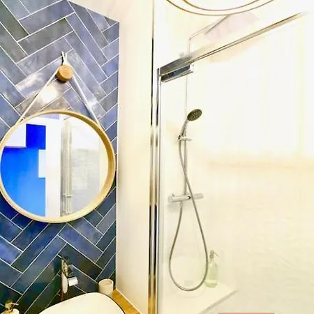 Oasis De Boheme, A Pied Сен-Мандрие-сюр-Мер